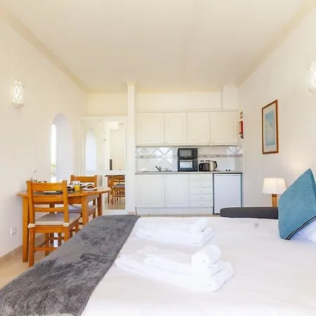 Atalaia Sol - Tennis & Heated Pool In Winter 4* Lagos
