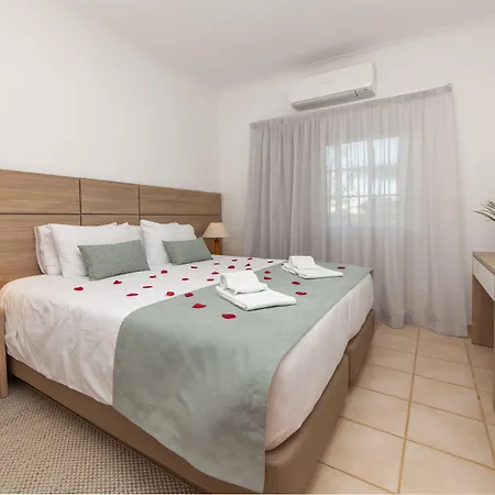 Atalaia Sol - Tennis & Heated Pool In Winter Vakantiepark